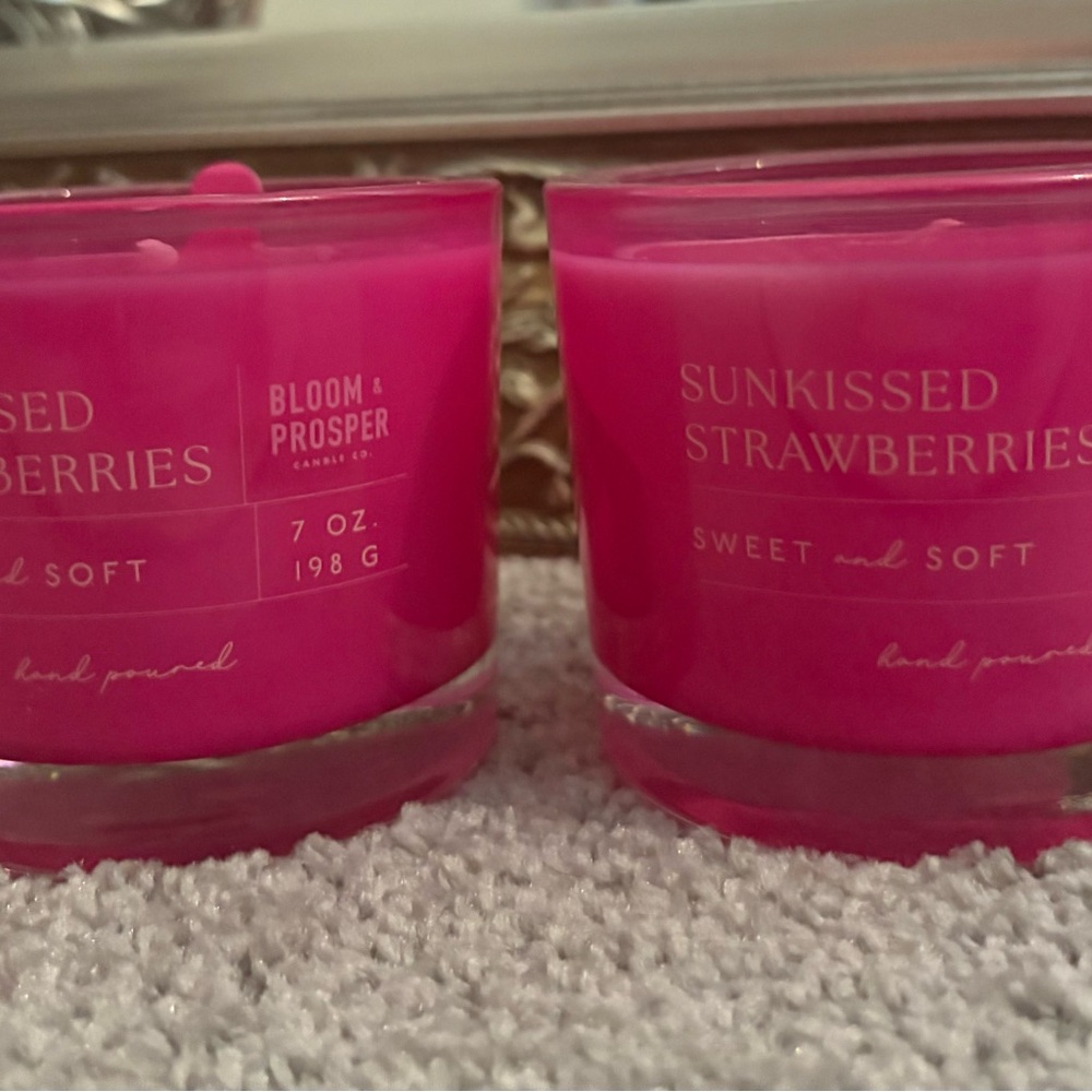 2 Sunkissed Strawberries Candles- 🍓🍓BOGO